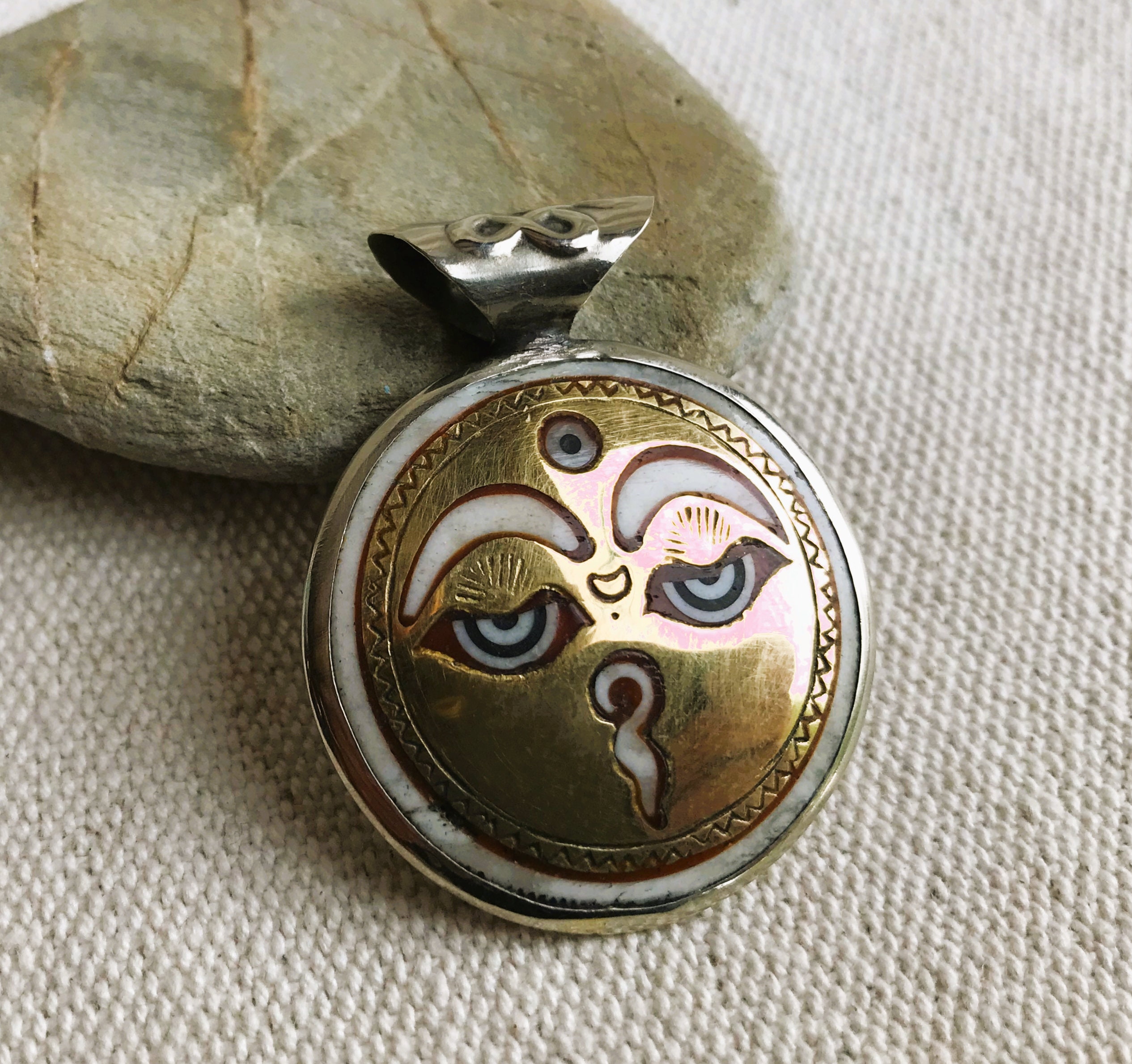 Pendentif Zen Bouddha Soleil Népalais – Image 6