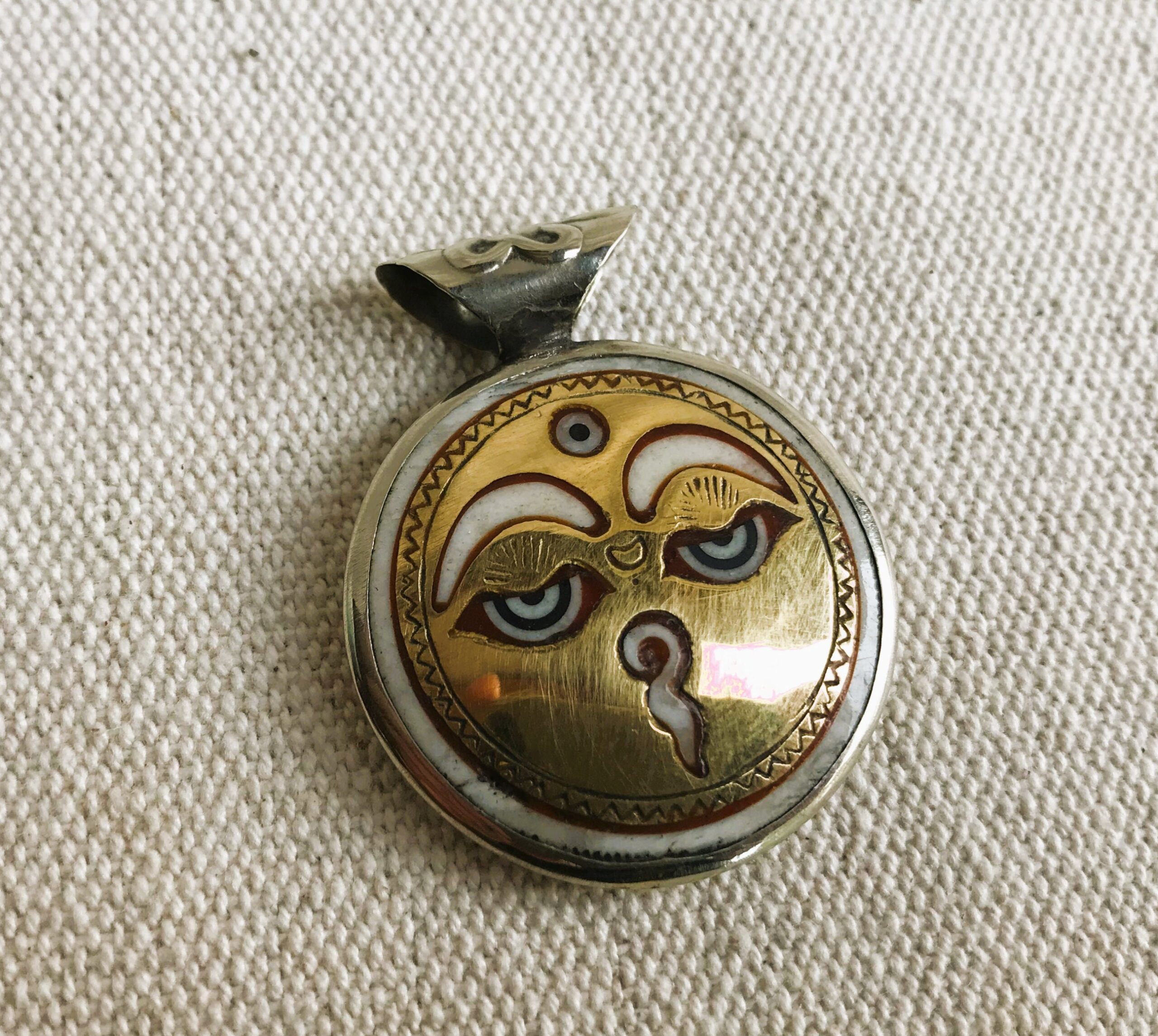 Pendentif Zen Bouddha Soleil Népalais – Image 3