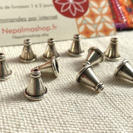 Alternative view of Lot de coupelles ethniques argentées