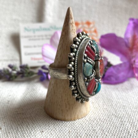 Alternative view of Grande Bague Tibétaine Turquoise Corail Argent-Bijoux anciens Himalaya Tibet